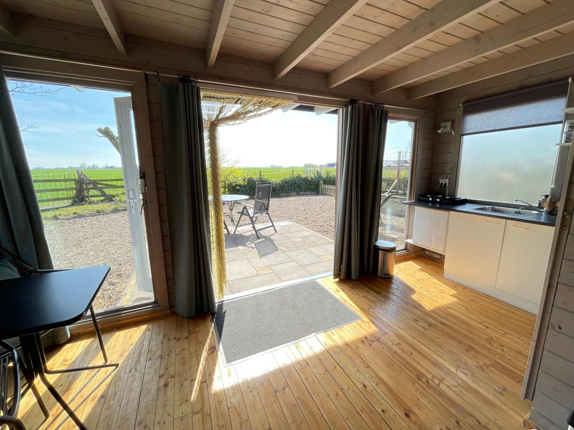 Villa Logeerboerderij De Salix Hitzum Esterno foto
